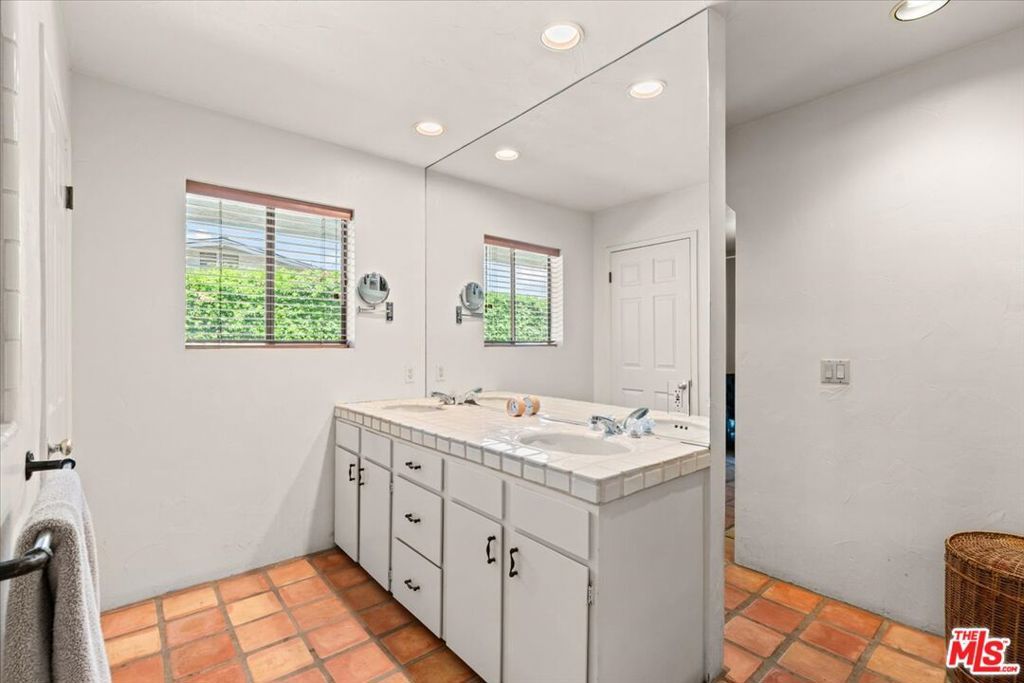 Image 20 of property listing at 41321 Jamaica Sands Drive, Bermuda Dunes, CA 92203