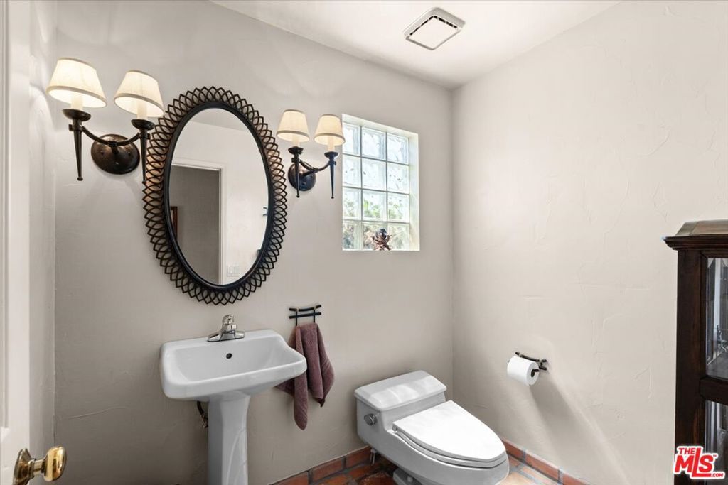 Image 25 of property listing at 41321 Jamaica Sands Drive, Bermuda Dunes, CA 92203
