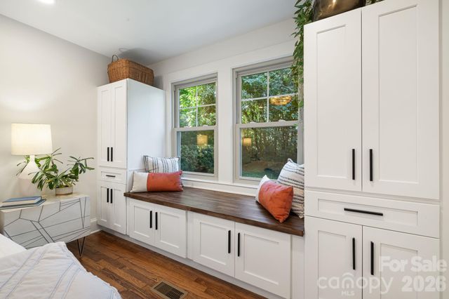 107 Beverly Road, Asheville, NC 28805