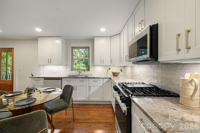 107 Beverly Road, Asheville, NC 28805