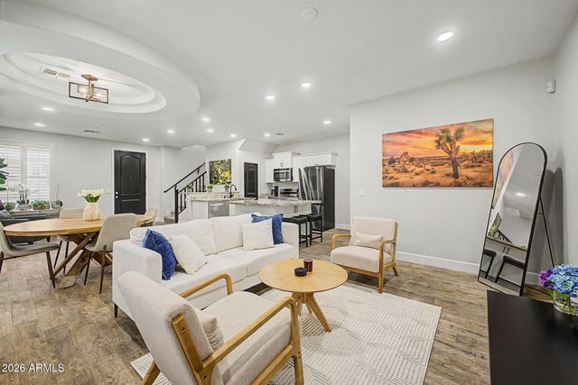 2045 E HEARTWOOD Lane, Phoenix, AZ 85022