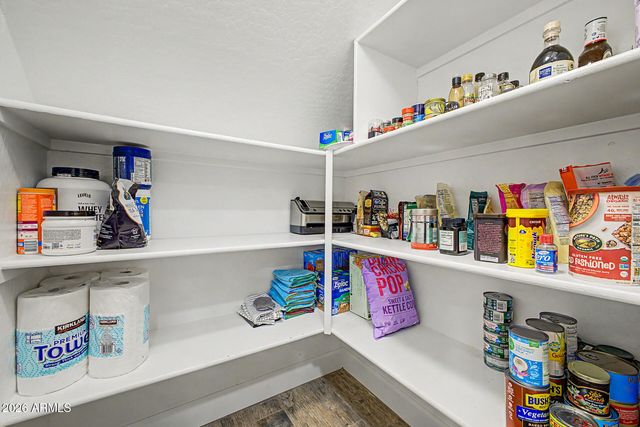 2045 E HEARTWOOD Lane, Phoenix, AZ 85022