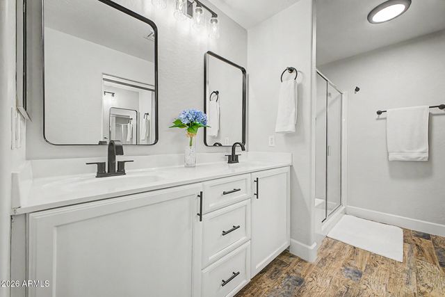 2045 E HEARTWOOD Lane, Phoenix, AZ 85022