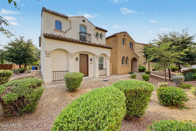 2045 E HEARTWOOD Lane, Phoenix, AZ 85022