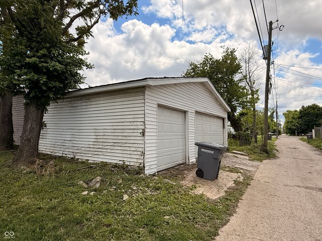 1118 N Mount Street, Indianapolis, IN 46222