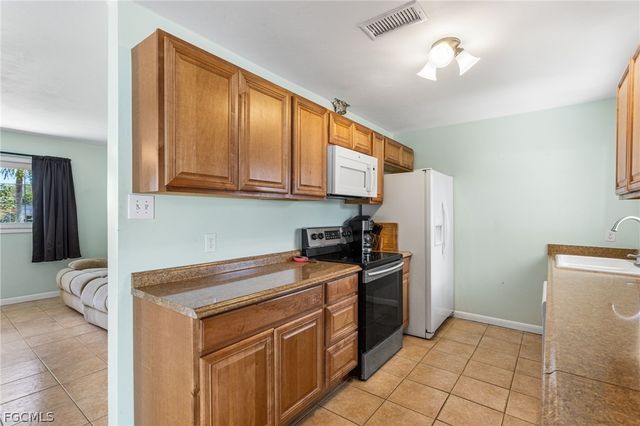 2803 W Cypress AVE, Fort Myers, FL 33905