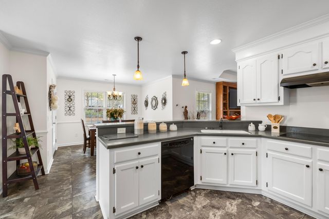 1353 Mckenzie Road, Manning, SC 29102