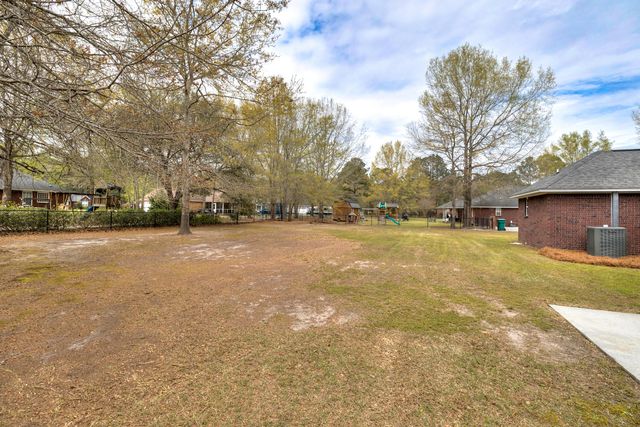1353 Mckenzie Road, Manning, SC 29102