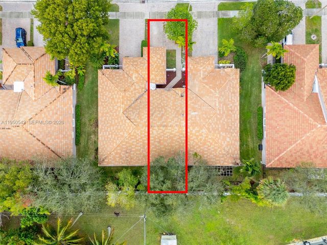 7980 S Aragon Boulevard 2, Sunrise, FL 33322
