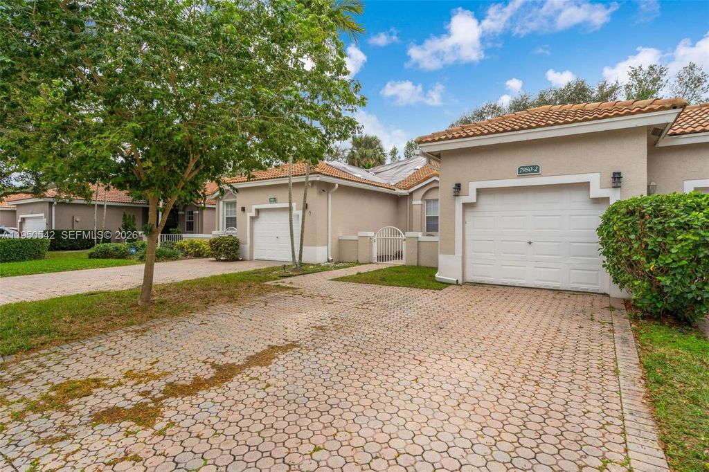 7980 S Aragon Boulevard 2, Sunrise, FL 33322
