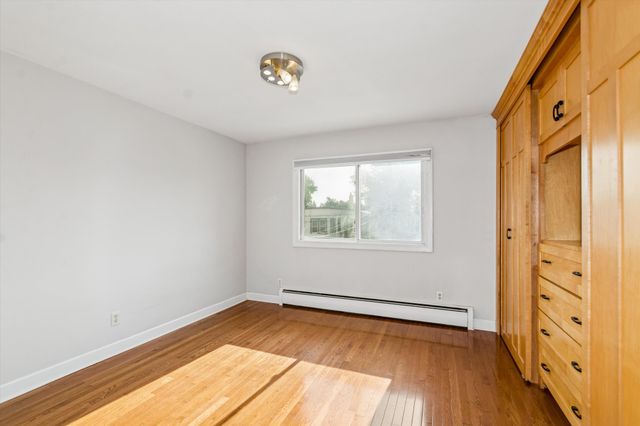 2507 Bryant Avenue S 204, Minneapolis, MN 55405