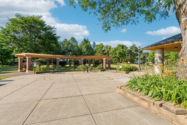 2507 Bryant Avenue S 204, Minneapolis, MN 55405