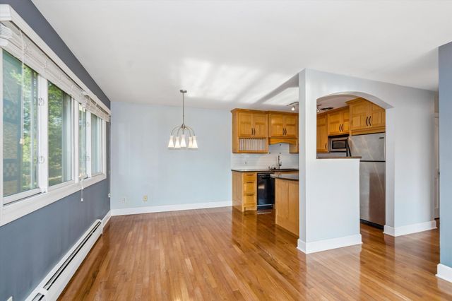 2507 Bryant Avenue S 204, Minneapolis, MN 55405