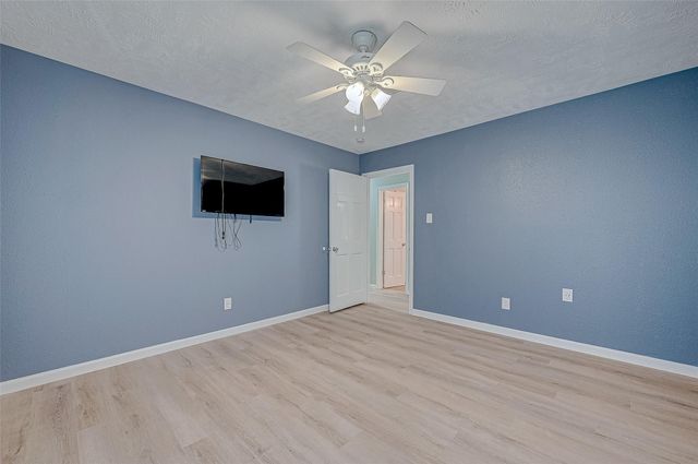 8110 Bent Oak Lane, Spring, TX 77379