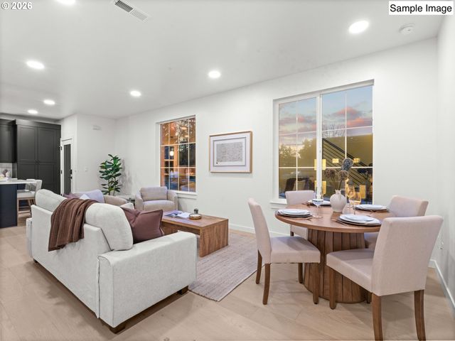 11076 Sw 61st Ave 4, Portland, OR 97219