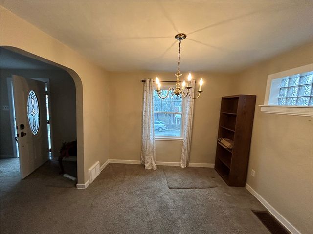 1581 Greencrest Dr, Brookline, PA 15226