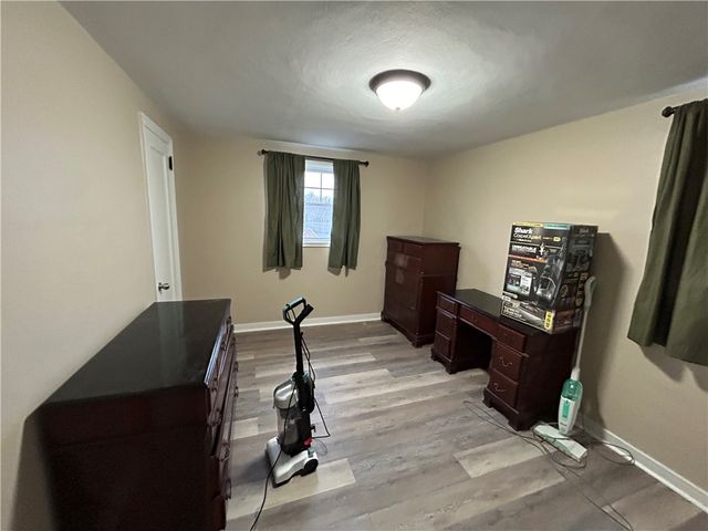 1581 Greencrest Dr, Brookline, PA 15226