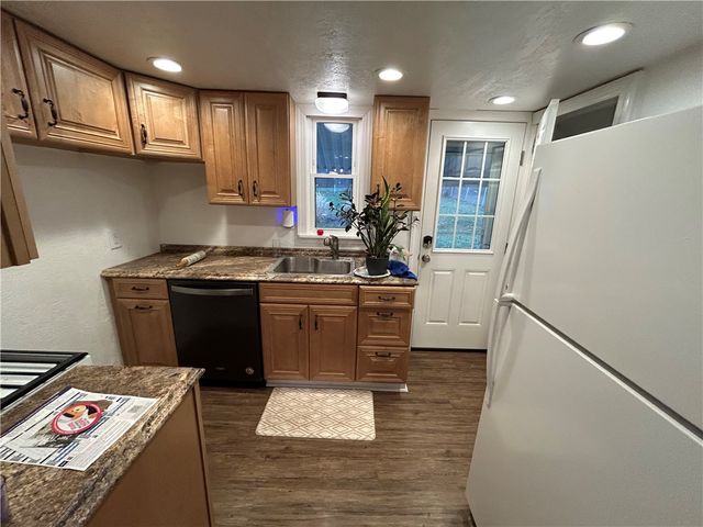 1581 Greencrest Dr, Brookline, PA 15226