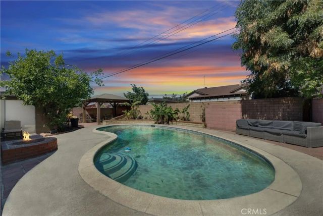 449 E Haltern, Glendora, CA 91740