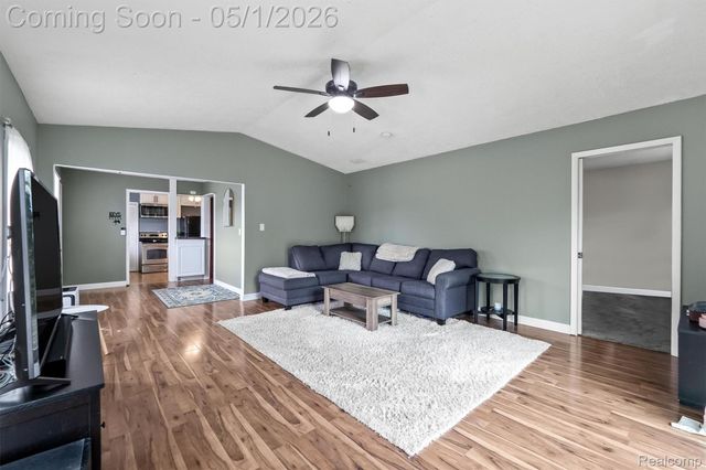 2875 Longview Avenue, Rochester Hills, MI 48307