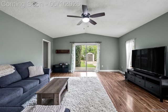 2875 Longview Avenue, Rochester Hills, MI 48307