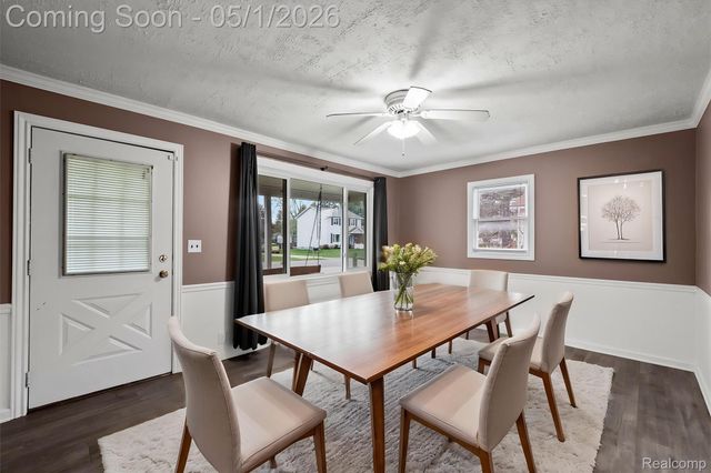 2875 Longview Avenue, Rochester Hills, MI 48307