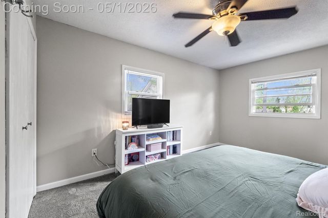 2875 Longview Avenue, Rochester Hills, MI 48307