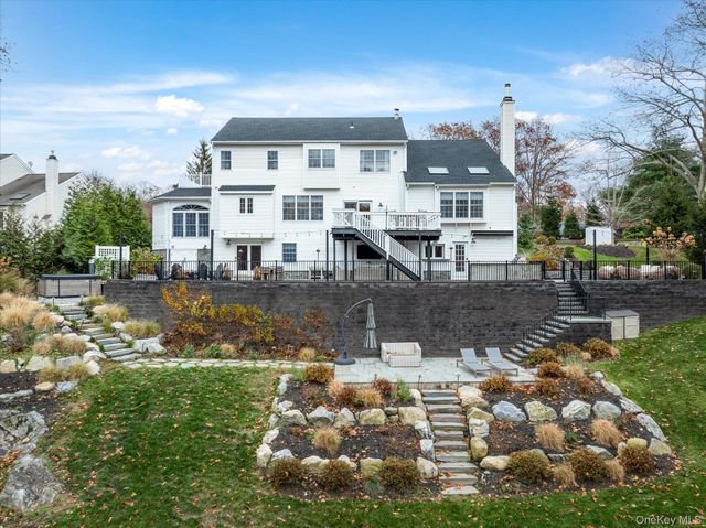 26 Hallocks Run, Somers, NY 10589