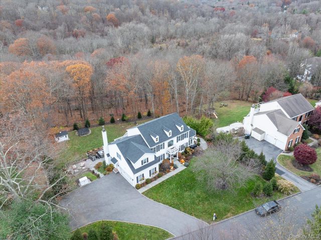 26 Hallocks Run, Somers, NY 10589