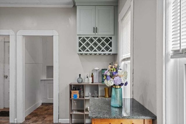 40 Duxbury Rd, Worcester, MA 01605