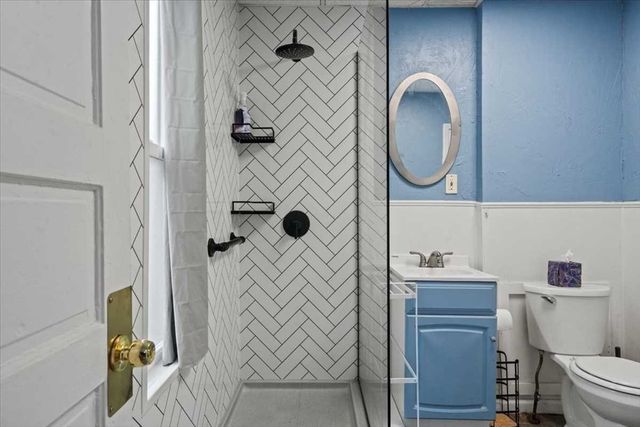 40 Duxbury Rd, Worcester, MA 01605