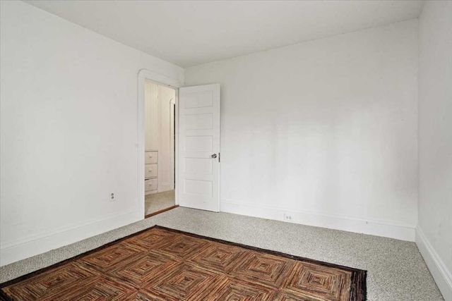 40 Duxbury Rd, Worcester, MA 01605