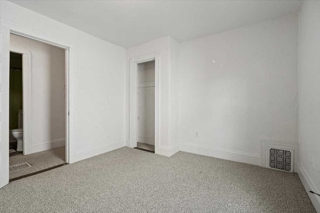 40 Duxbury Rd, Worcester, MA 01605