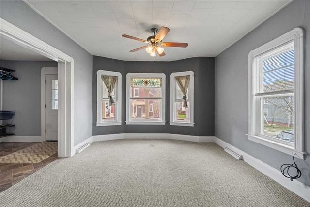 40 Duxbury Rd, Worcester, MA 01605