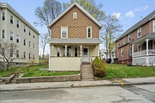 40 Duxbury Rd, Worcester, MA 01605