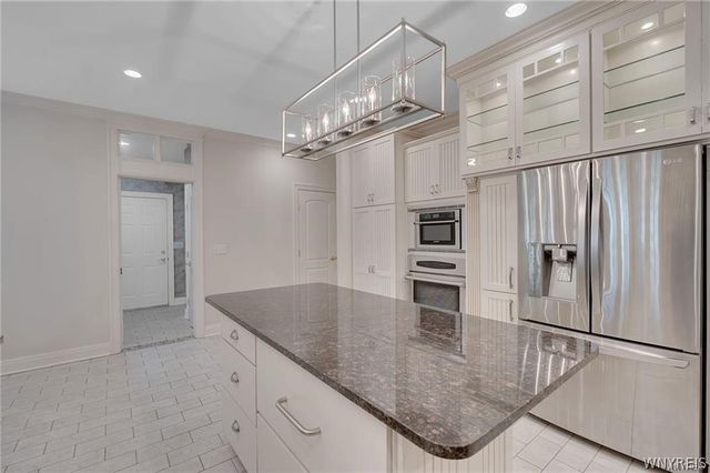 162 Hampton Hill Drive, Amherst, NY 14221