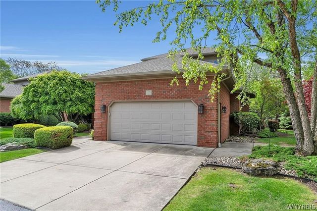 162 Hampton Hill Drive, Amherst, NY 14221