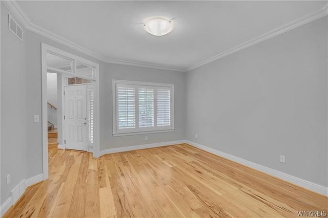 162 Hampton Hill Drive, Amherst, NY 14221