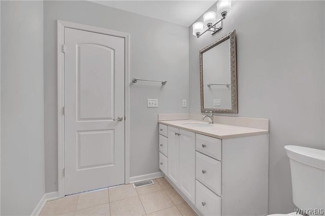 162 Hampton Hill Drive, Amherst, NY 14221