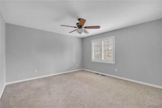 162 Hampton Hill Drive, Amherst, NY 14221