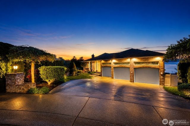 30809 36TH Court SW, Federal Way, WA 98023
