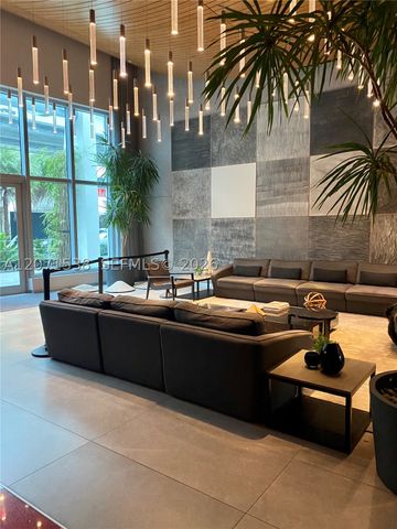 1100 S Miami Ave 2104, Miami, FL 33130