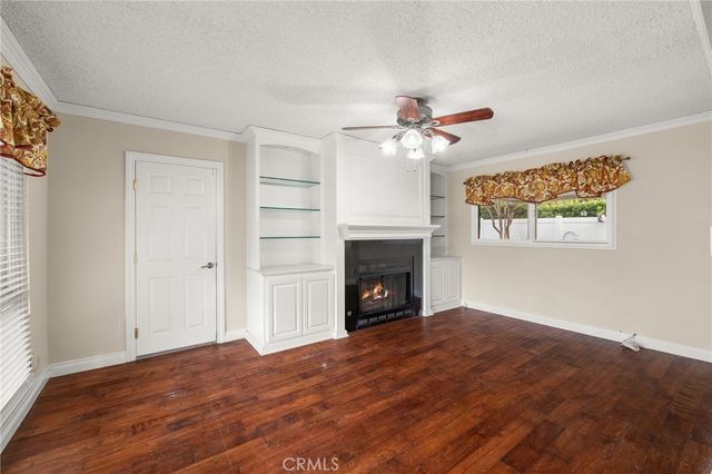 296 S Laurel, Upland, CA 91786