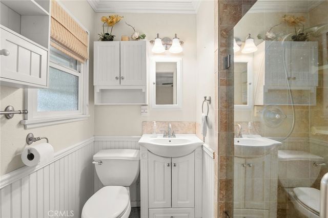 296 S Laurel, Upland, CA 91786