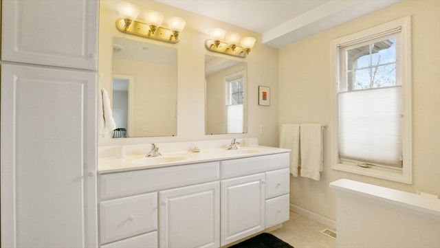 19 Imperial Court 19, Westborough, MA 01581