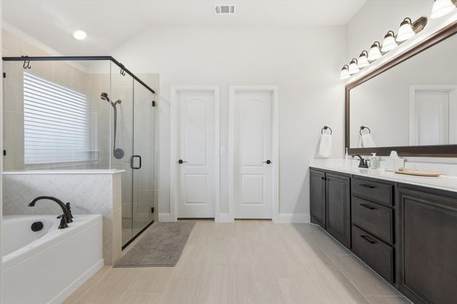 4054 Grove Valley Road, Midlothian, TX 76065