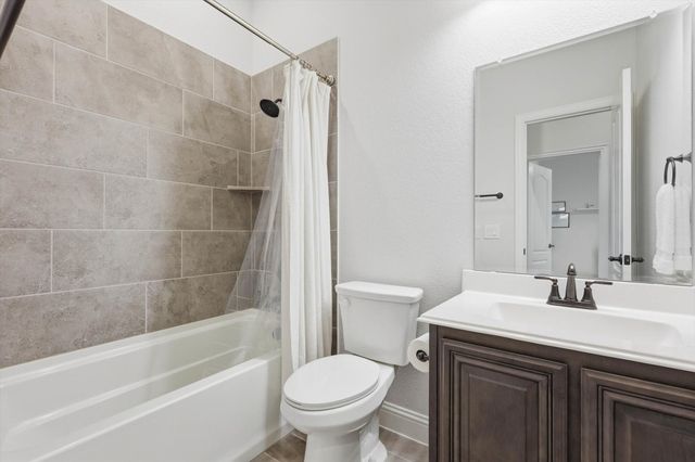 4054 Grove Valley Road, Midlothian, TX 76065