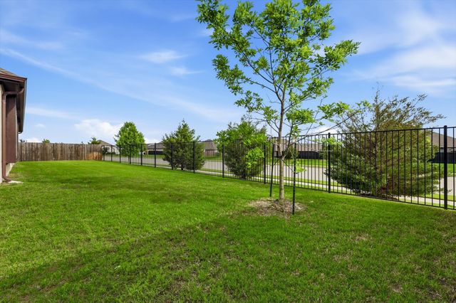 4054 Grove Valley Road, Midlothian, TX 76065
