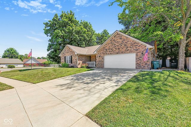 2435 Shorewood Drive, Lebanon, IN 46052