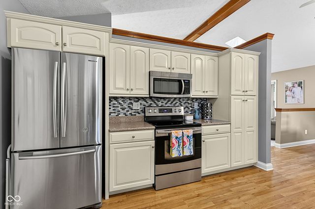 2435 Shorewood Drive, Lebanon, IN 46052